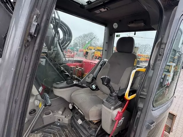 Volvo ECR145CL – Bild 12
