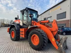 Hitachi ZW180-6 (Kopie)