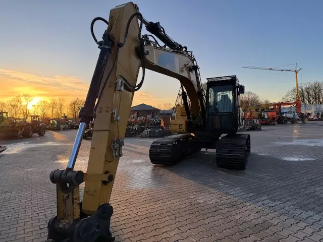 CAT 319 DL – Bild 4