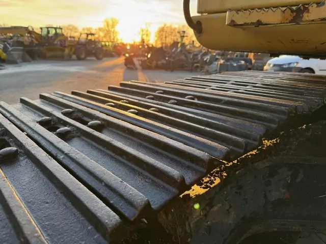 CAT 319 DL – Bild 8