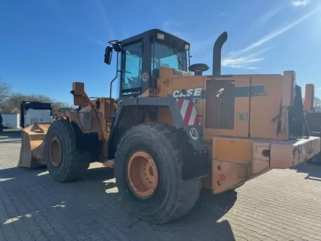 Case 821 C – Bild 2