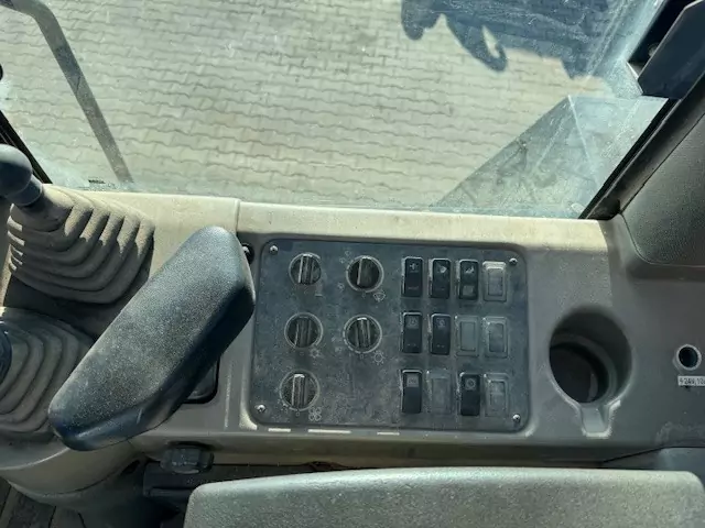 Case 821 C – Bild 12