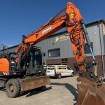 Doosan DX165W-5