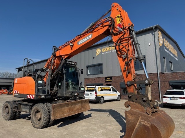 Doosan DX165W-5