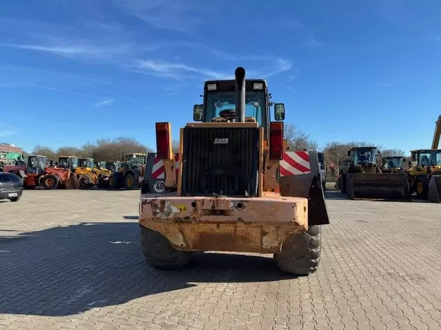 Case 821 C – Bild 8